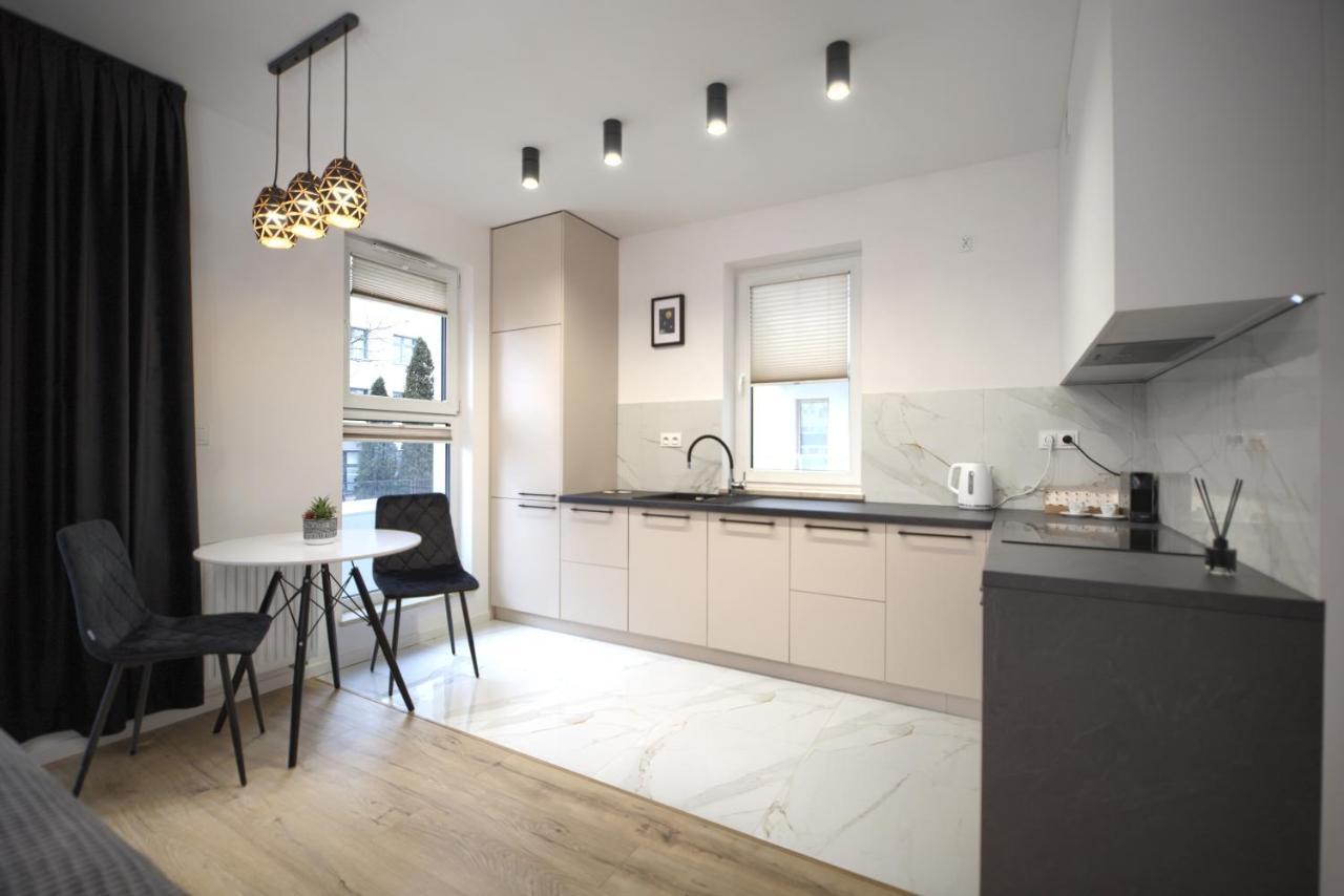 Exclusive Lotnicza , Parking Faktvat Apartament