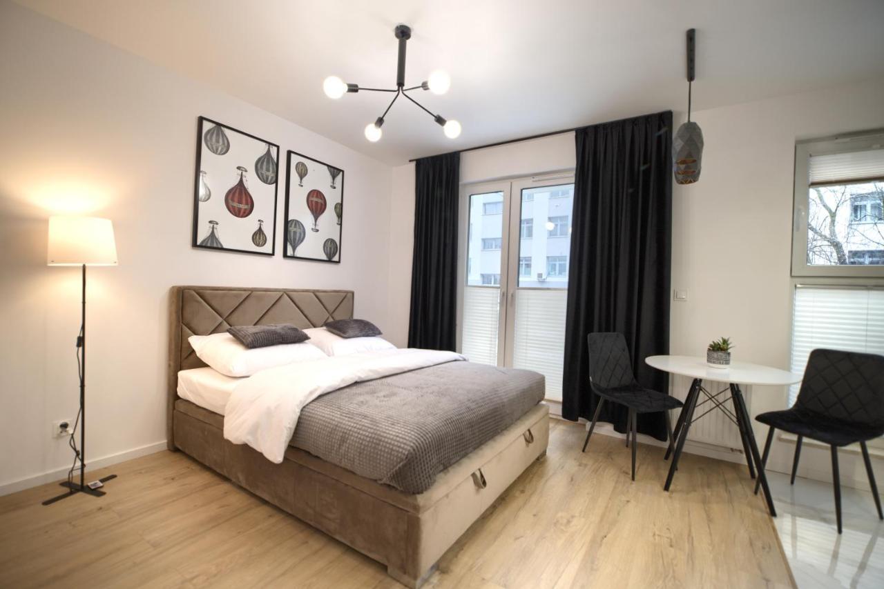 Exclusive Lotnicza , Parking Faktvat Apartament