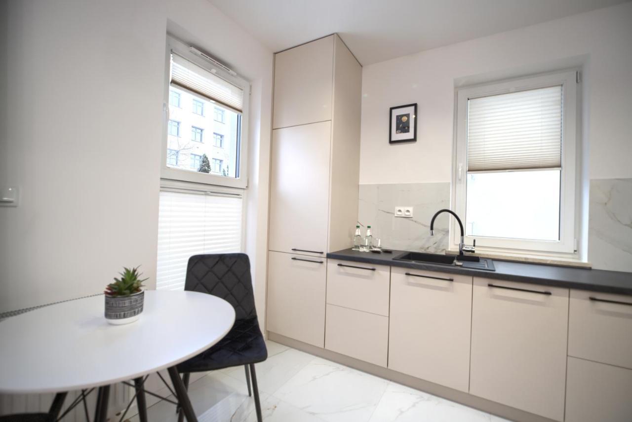 Exclusive Lotnicza , Parking Faktvat Apartament Kielce