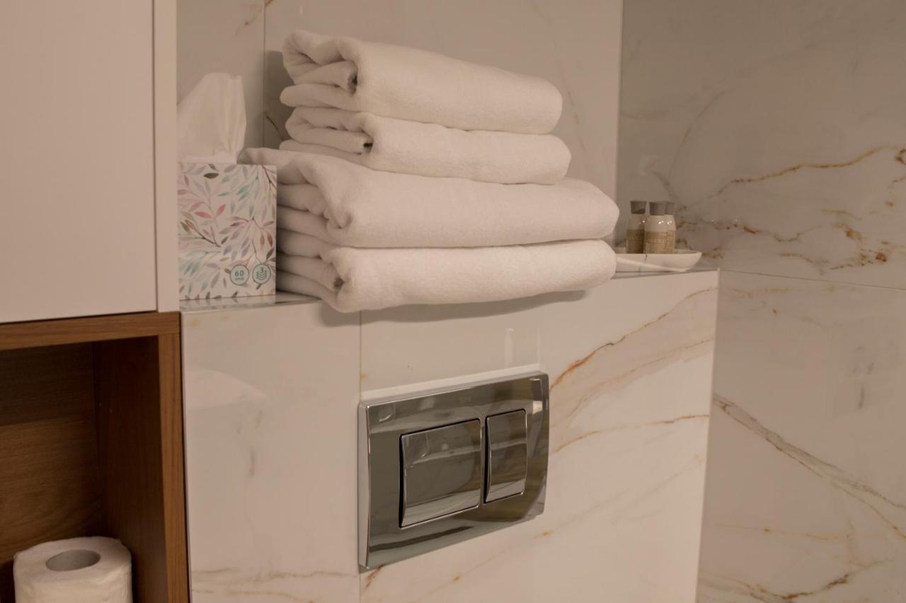 Exclusive Lotnicza , Parking Faktvat Apartament Kielce